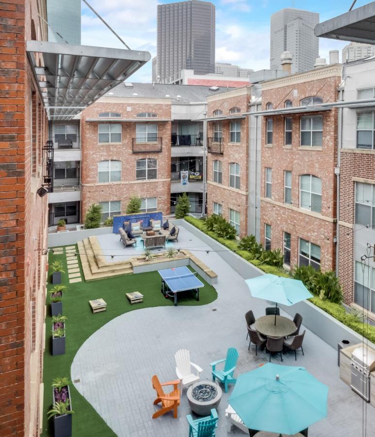 Loft Style 2Br Apt I Dallas City Center I Pool I Gym I Workspace I Pets Apartment Bagian luar foto